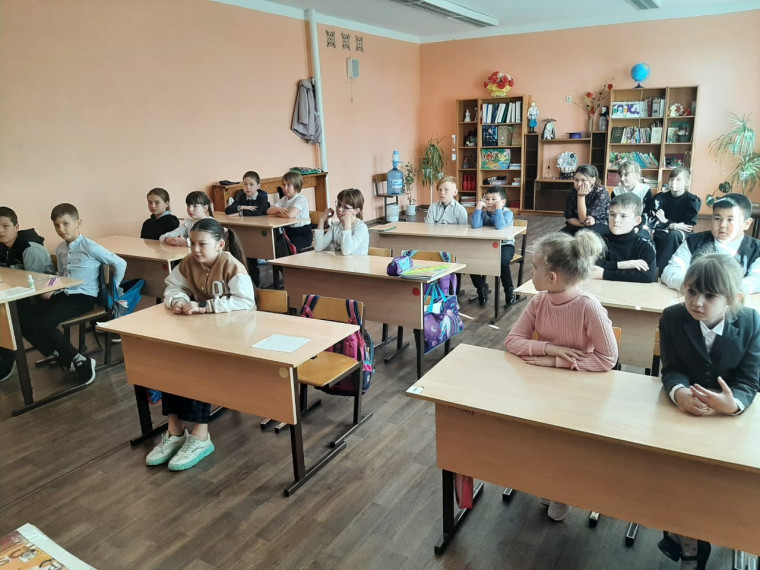 Кинолекторий "Космонавтика ".